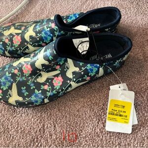 Floral Bird Print Clogs